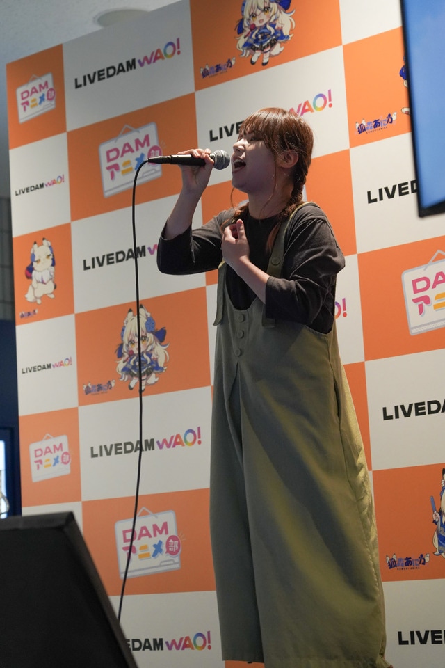 「東武鉄道 presents ANIMAX MUSIX 2025 YOKOHAMA supported by Lemino」開演前におなじみのアニメミュージックが飛び交う！　来場者参加型カラオケ企画でにぎわった「LIVE DAM WAO! カラオケブース」レポート-13