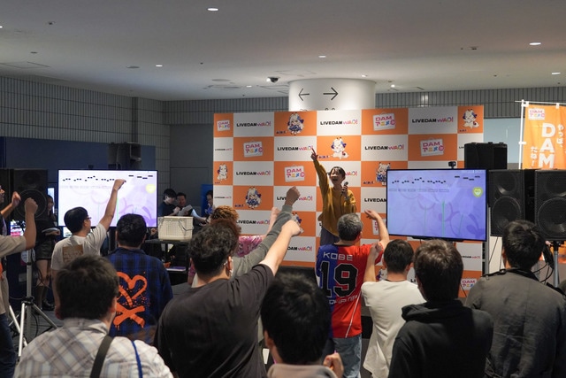 「東武鉄道 presents ANIMAX MUSIX 2025 YOKOHAMA supported by Lemino」開演前におなじみのアニメミュージックが飛び交う！　来場者参加型カラオケ企画でにぎわった「LIVE DAM WAO! カラオケブース」レポート-22