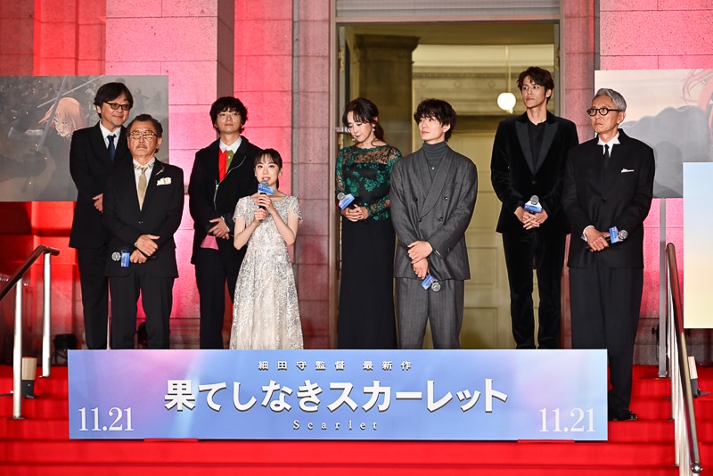 キャスト陣が細田守監督の“勇気と挑戦”を称賛！　『果てしなきスカーレット』ジャパンプレミアに芦田愛菜さん、岡田将生さん、染谷将太さん、宮野真守さん、吉田鋼太郎さん、斉藤由貴さん、松重豊さんが登壇-4