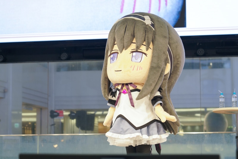 かなめまどかちゃん＆あけみほむらちゃんにほっこり!?　ClariSが新体制ならではのパフォーマンスで『まどか☆マギカ』ファンを沸かせた『「魔法少女まどか☆マギカ」ステージ ～マジカルタイム！～』レポート【AGF2025】-2