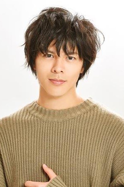 井出卓也