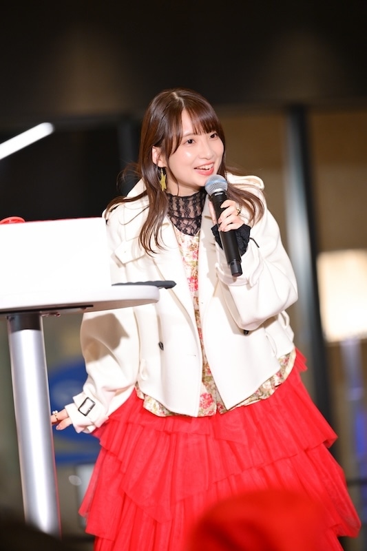 『【推しの子】』クリスマスツリー点灯式 詳細レポート｜伊駒ゆりえさん、潘めぐみさん、大久保瑠美さん、高橋李依さんが演じるキャラクターにあげたいクリスマスプレゼントを発表！-4