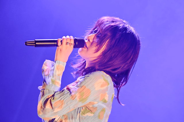 楠木ともりさんの26歳を記念したバースデーライブ「TOMORI KUSUNOKI BIRTHDAY LIVE 2025 “LAPIDARIES”」公式レポートが到着！-9