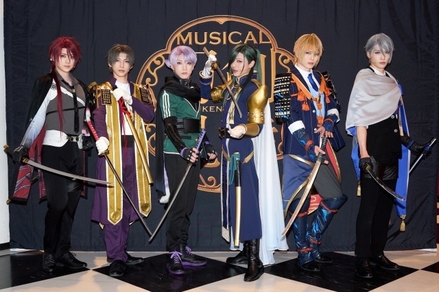 「ミュージカル『刀剣乱舞』 ～静かなる夜半の寝ざめ～」ゲネプロ写真が公開！　新木宏典さん、山﨑晶吾さんらのコメントも到着-1