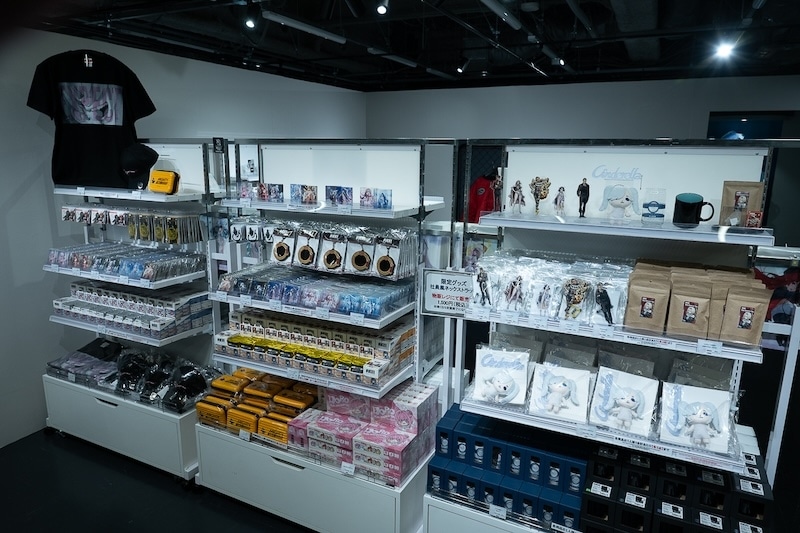 来る戦いに向け指揮官各位、準備を！　膨大な設定資料と“極秘情報”から迫るニケ創造の「謎」──「NIKKE 2nd Exhibition BIG THREE IN THE ARK」東京会場フォトレポート-12