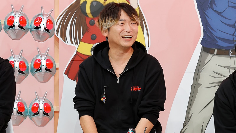 『東島丹三郎は仮面ライダーになりたい』ドランクドラゴン・塚地武雅さん×はりけ〜んず・新井義幸さん×東島丹三郎役・小西克幸さんインタビュー前編｜アラフィフ世代は“変身”したい!?　特番収録で生まれた「ライダー愛」の循環-13