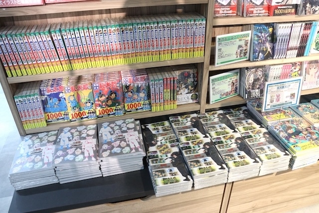 フェア「『デュラララ!!×２』 winterフェア」が開催中！　書籍『忍たま乱太郎 キャラクター&エピソード図鑑』が発売！　ほか［今日のアニメイト池袋本店］-7