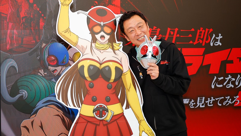 『東島丹三郎は仮面ライダーになりたい』ドランクドラゴン・塚地武雅さん×はりけ〜んず・新井義幸さん×東島丹三郎役・小西克幸さんインタビュー前編｜アラフィフ世代は“変身”したい!?　特番収録で生まれた「ライダー愛」の循環-4