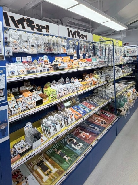 【開店列2,000人超!!】12月23日にグランドオープンした「アニメイト香港」のキャラクターグッズやマンガが並ぶ店内を写真付きでご紹介！　人気作品のショッピングバッグ販売も実施中♪-2