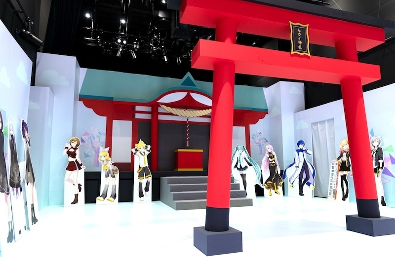 一年の計は『プロセカ』にあり!?　2026年のスタートダッシュを華やかに彩る『プロジェクトセカイ カラフルステージ！ feat. 初音ミク』リアルセカイ神社inアニメイト 池袋本店フォトレポート-11