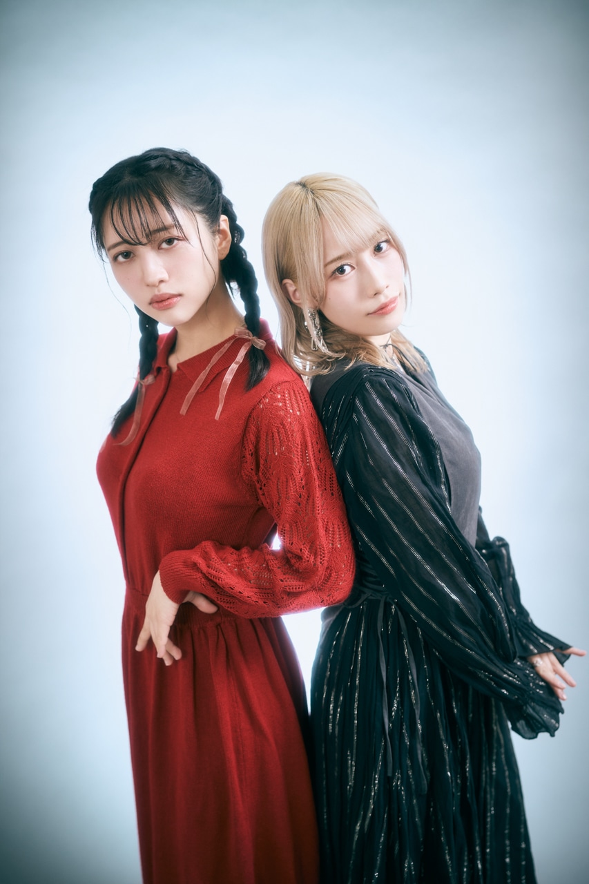 5th LIVE「Nova Historia」を経て、新たな歴史を創り上げたAve Mujicaの2025年下半期。1年の締め括りは魅せる“魂の叫び”がこもった1枚で。3rd Single「‘S/’ The Way / Sophie」ドロリス/三角初華役の佐々木李子さん、アモーリス/祐天寺にゃむ役の米澤茜さんインタビュー-11