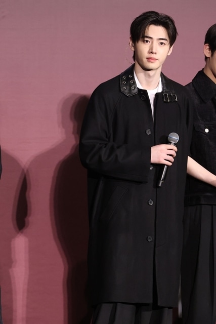 冬アニメ『DARK MOON　-黒の月: 月の祭壇-』Japan Premiereに戸谷菊之介さん・清水大登さん・仲村宗悟さん・小笠原仁さん・土岐隼一さん・上村祐翔さん登壇！　主題歌を務めるENHYPENがイベントのために来日-9