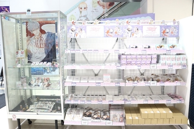 CD「ラブライブ！ 蓮ノ空女学院スクールアイドルクラブ 3rdユニットスプリットシングル「乙女詞華集 / ガランドFlash / バイタルサイン / シアター生き様」」が発売！　フェア「『ヒズ・リトル・アンバー』アニメイトフェア」が開催中！　ほか［今日のアニメイト池袋本店］-8