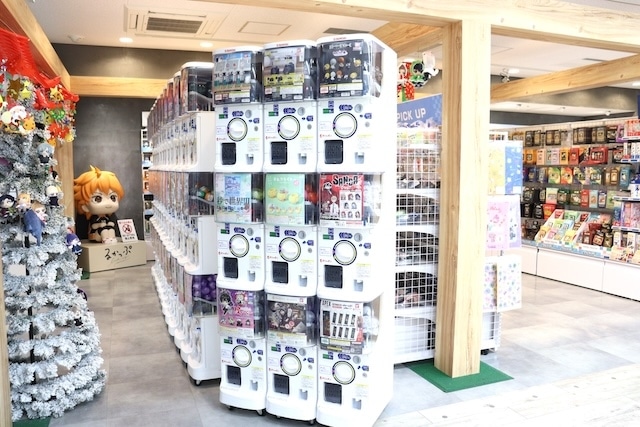 「『BANANA FISH』アニメイトフェア in 2025」や「『拷問バイトくんの日常』アニメ化記念　特典復刻フェア」が開催中！　ほか［今日のアニメイト池袋本店］-28