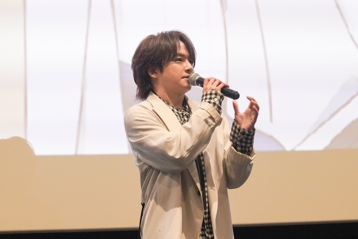 「誠一郎は仕事が自分の“生きる意味”になっているんですよね」——『異世界の沙汰は社畜次第』「先⾏上映イベント 〜今⽇は定時退社の社畜たち〜」イベントレポート！　伊東健人さん、前野智昭さん、山口智広さんが登壇-4