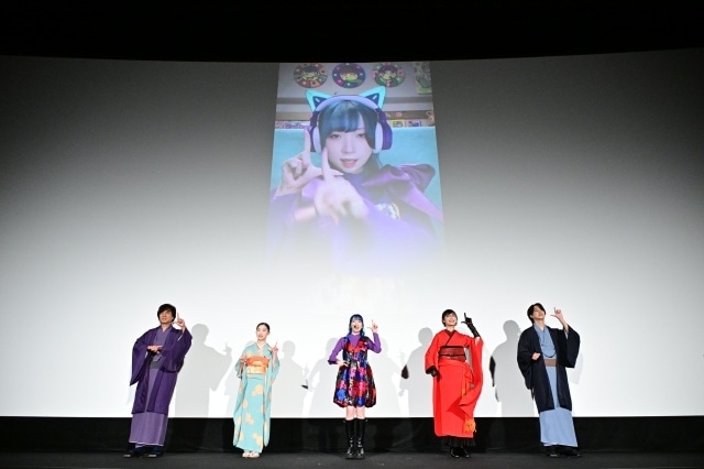 『迷宮のしおり』公開記念舞台挨拶の公式レポートが到着！　SUZUKAさん（新しい学校のリーダーズ）、伊東蒼さん、寺西拓人さん、河森正治監督、MIOCHINさんが登壇-6