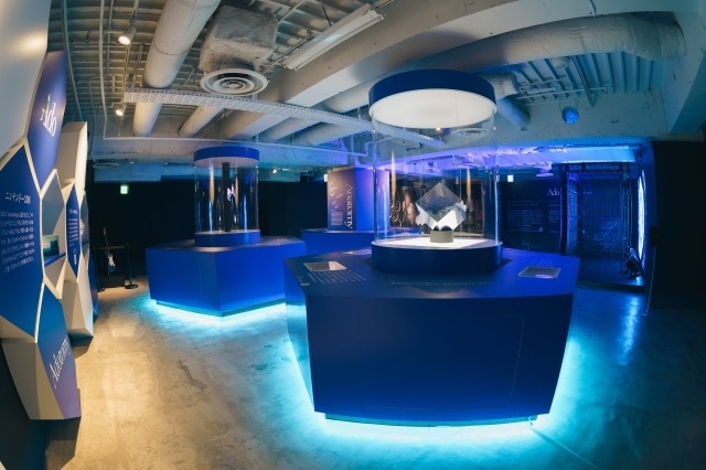メジャーデビュー5周年展覧会「Ado 5th Anniversary Exhibition“Adotomy”」が東京・大阪にて開催！　歌い手・人間としてのAdoさんにフォーカスした6つの展示＆オリジナルグッズを展開-4