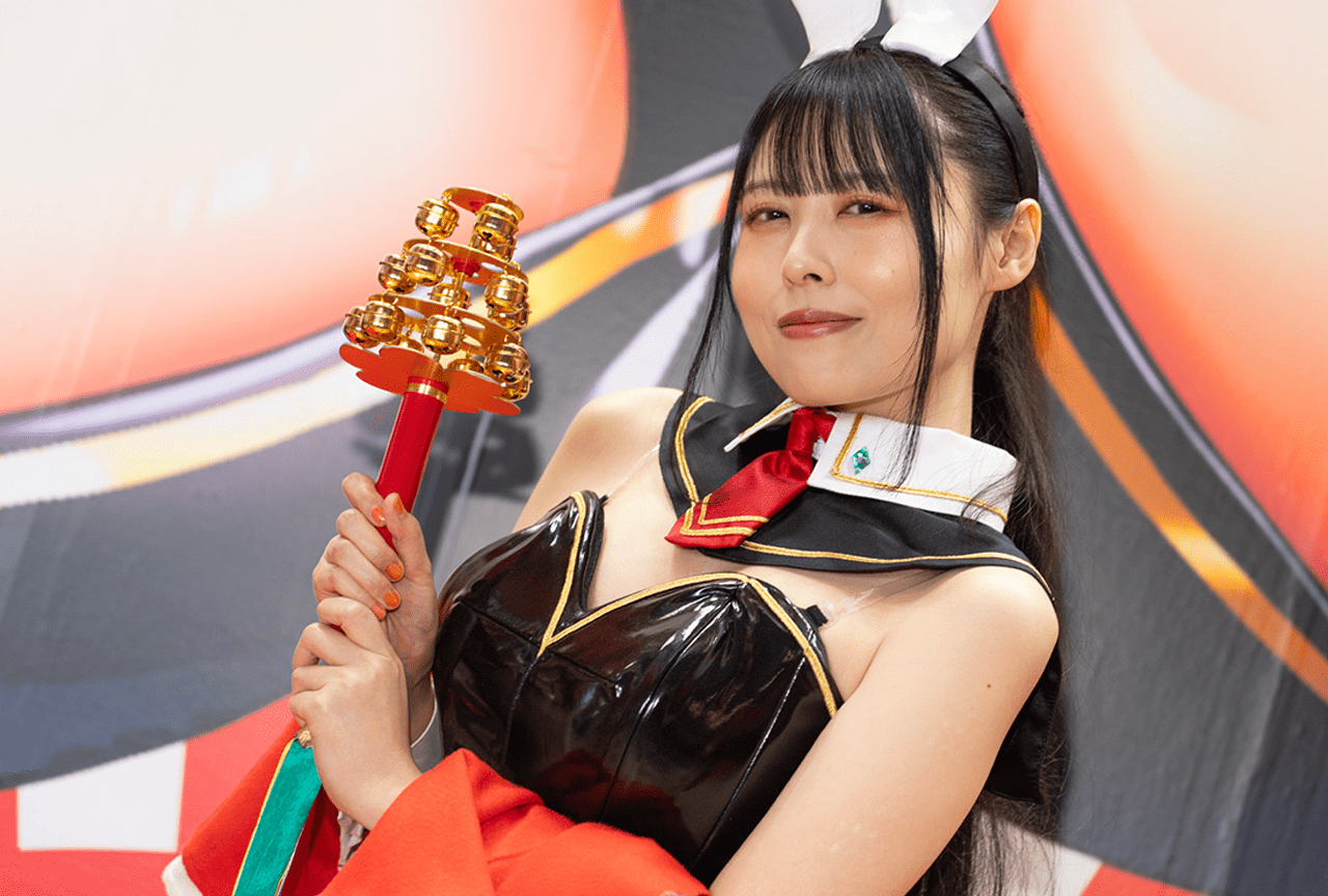 セクシーバニーに“参ぱい”客が集まった「みるくふぁくとりー」ブース│冬コミ2025の美人コスプレイヤー&コンパニオン特集