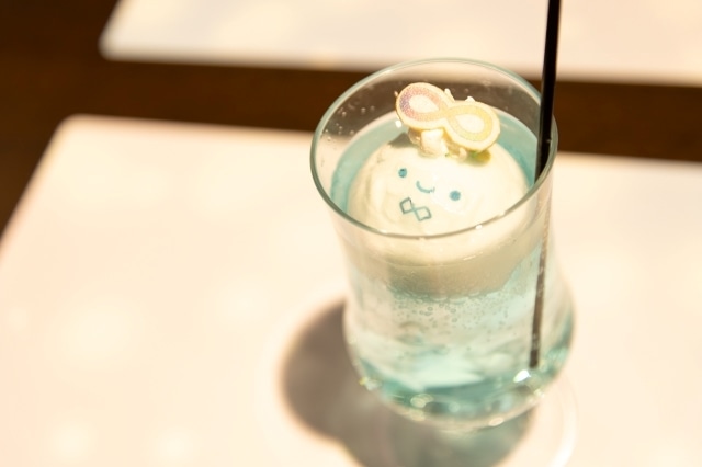 「アイドリッシュセブン Harmony Lounge」フォトレポート｜第1弾のテーマは「レインボーシティ編」！　アイドルたちが紡ぐ物語を“見て”“食べて”楽しもう-17