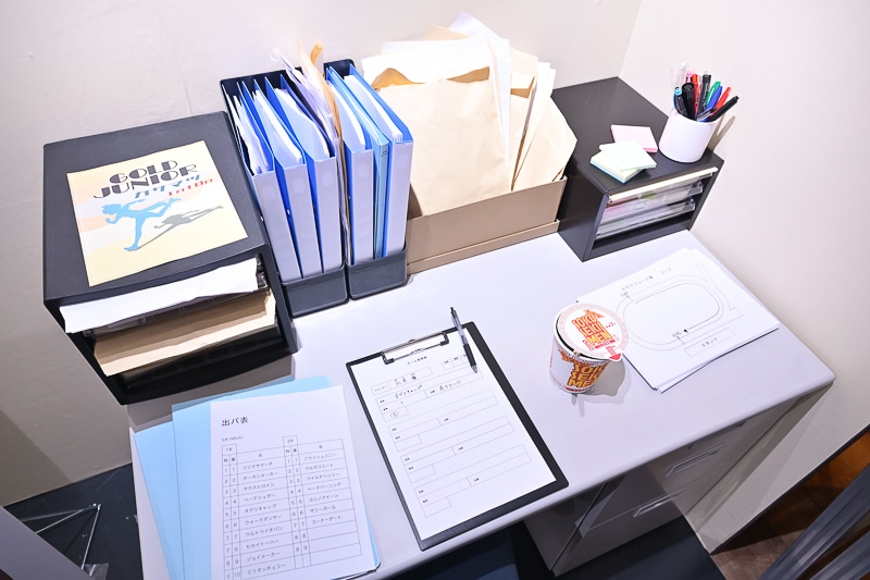 「ウマ娘 シンデレラグレイ EXHIBITION― 怪物の蹄跡展 ―」東京会場フォトレポート｜会場ではオグリキャップ（CV：高柳知葉）＆タマモクロス（CV：大空直美）によるコミカルな掛け合いが楽しめる試みも!?-3