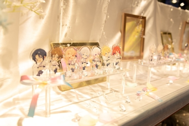 「アイドリッシュセブン Harmony Lounge」フォトレポート｜第1弾のテーマは「レインボーシティ編」！　アイドルたちが紡ぐ物語を“見て”“食べて”楽しもう-22