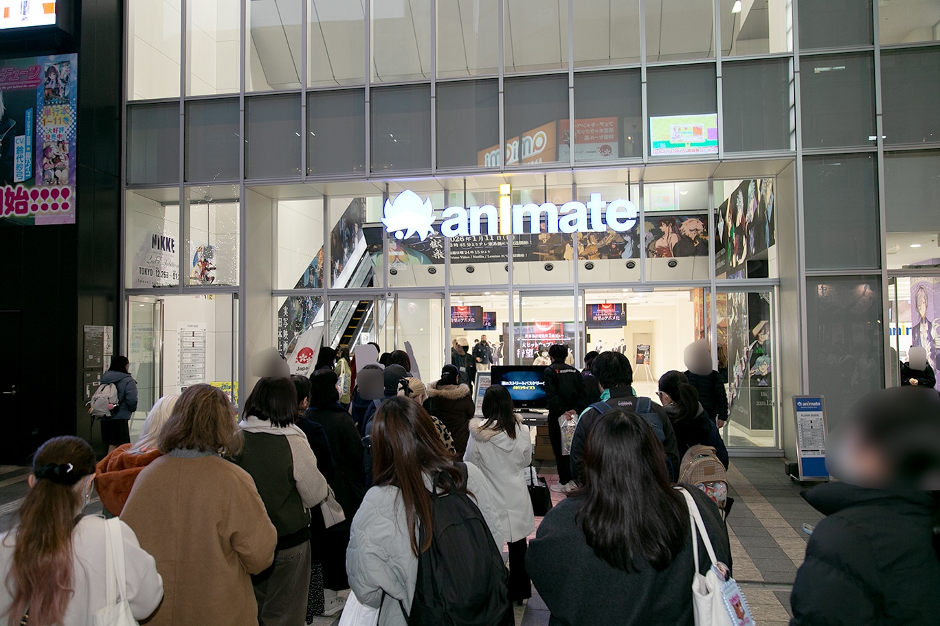 バスケ×舞台×アニメ!?　ブシロードの新プロジェクト『ZERO RISE』が始動！　アニメイト池袋本店での号外チラシ配布の模様をレポート-1