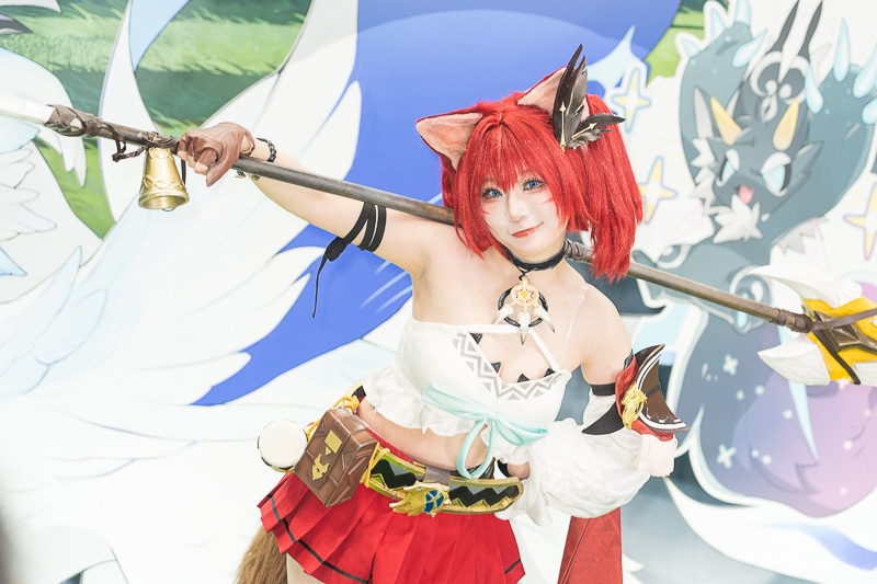 キュート＆クールなコスプレイヤーが大集合した「アズールプロミリア ブース」｜「コミックマーケット107」の美人コスプレイヤー＆コンパニオン特集【2025冬コミ】-10