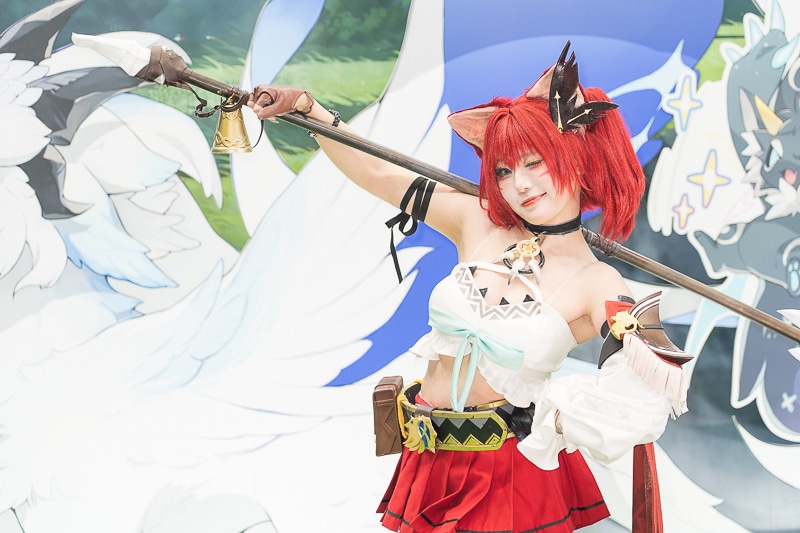 キュート＆クールなコスプレイヤーが大集合した「アズールプロミリア ブース」｜「コミックマーケット107」の美人コスプレイヤー＆コンパニオン特集【2025冬コミ】-11