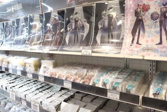 オンリーショップ「人外日常コレクションオンリーショップ」が開催中！　コミックス『うるわしの宵の月(10)』が発売！　ほか［今日のアニメイト池袋本店］-3