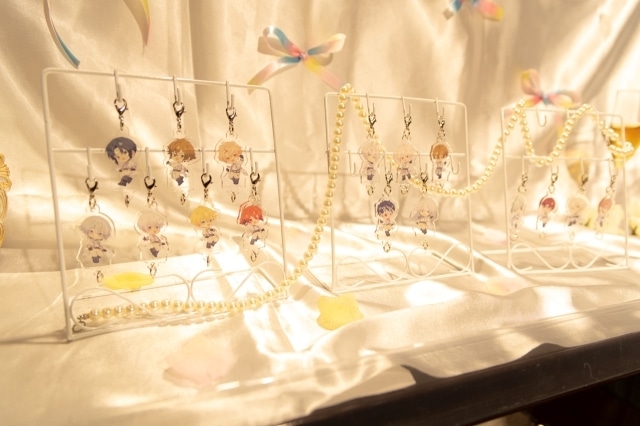 「アイドリッシュセブン Harmony Lounge」フォトレポート｜第1弾のテーマは「レインボーシティ編」！　アイドルたちが紡ぐ物語を“見て”“食べて”楽しもう-23