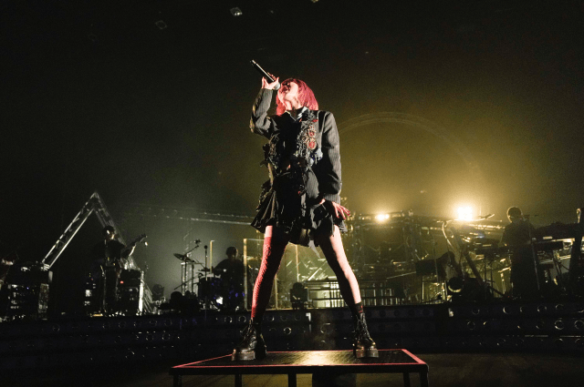 LiSAさんが約2年ぶりの全国ホールツアー、全18公演を完走し約4万人を動員！　東京公演のライブ写真が初解禁！-9