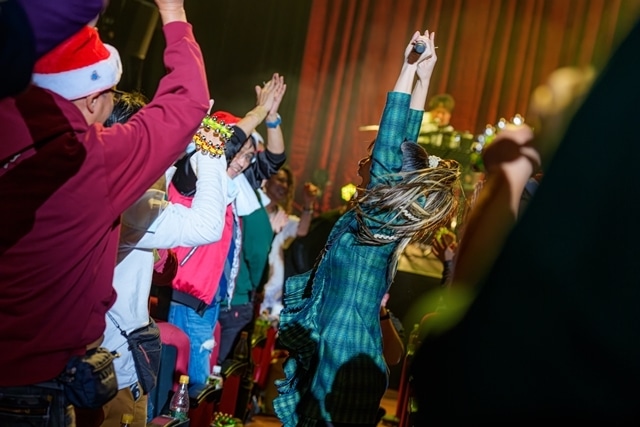 『May’n Special Concert 2025「May’n Xmas -the Brightest-」』公式レポート到着！　表現力と音楽性を拡大し続けてきたMay’nさん20周年の集大成-9