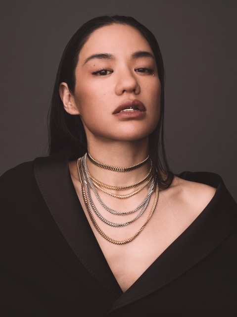 『ゴールデンカムイ』最終章OPテーマ Awich × ALI「黄金の彼方」のMVが公開！　北海道撮影も敢行された壮大なスケールで描く圧巻の映像-3