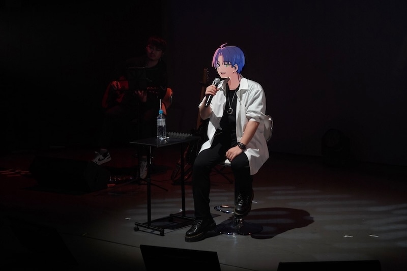 「握（AKU）」「LOOK AT ME!」「晩夏（만하）」「Fair Winds」を披露！　トークショーには『ALIEN STAGE』のKANGプロデューサーも登壇｜「AKUGETSU ファンミーティング in Tokyo」イベントレポート-5