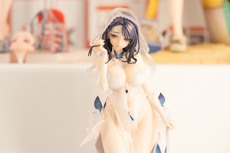布面積かなり少なめ!? 大胆な衣装が忠実再現された『勝利の女神：NIKKE』のセクシーフィギュアが多数登場！「ワンダーフェスティバル2026［冬］」で展示された、人気アプリゲームのフィギュアを紹介-12
