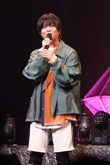 “バディの絆”を再確認したドタバタの入れ替わり劇！そして「恋」の答えを歌声に乗せたライブパート──「東京カラーソニック!! Special Live～Sugar Pop～」レポート-27