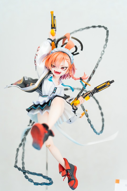 キュートな姿に見惚れる『ブルーアーカイブ』のセクシーフィギュア！　「ワンダーフェスティバル2026［冬］」で展示された、人気アプリゲームのフィギュアを紹介-5