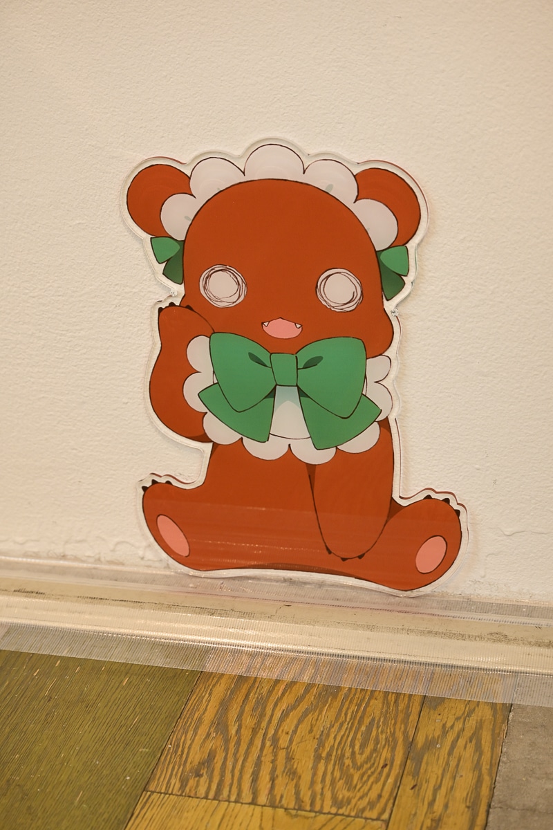 「ぜひ色んなクマたちに会ってあげてほしいです」──「ユリ熊嵐展 -10th anniversary-」が開催！　幾原邦彦監督が銀子やるる、紅羽たちに託した物語とは【フォトレポート＆インタビュー】-7