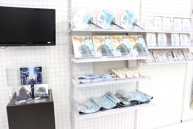 CD「学園アイドルマスター 初星学園 雨夜 燕 1st Single「理論武装して」 」やコミックス『コスメティック・プレイラバー(10)』が発売！　ほか［今日のアニメイト池袋本店］-14