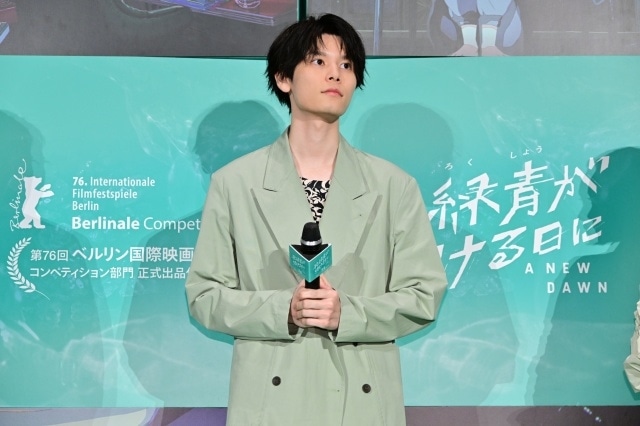 『花緑青が明ける日に』ジャパンプレミア公式レポートが到着！　萩原利久さん、古川琴音さん、四宮義俊監督が登壇-2