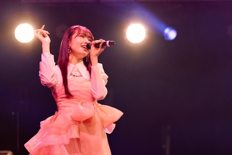 「まだまだ光るから、ちゃんと見てて!」──花と太陽が放つそれぞれの光に包まれた「春咲暖×陽高真白ツーマンライブ『Luminous 2026』」昼公演レポート-5