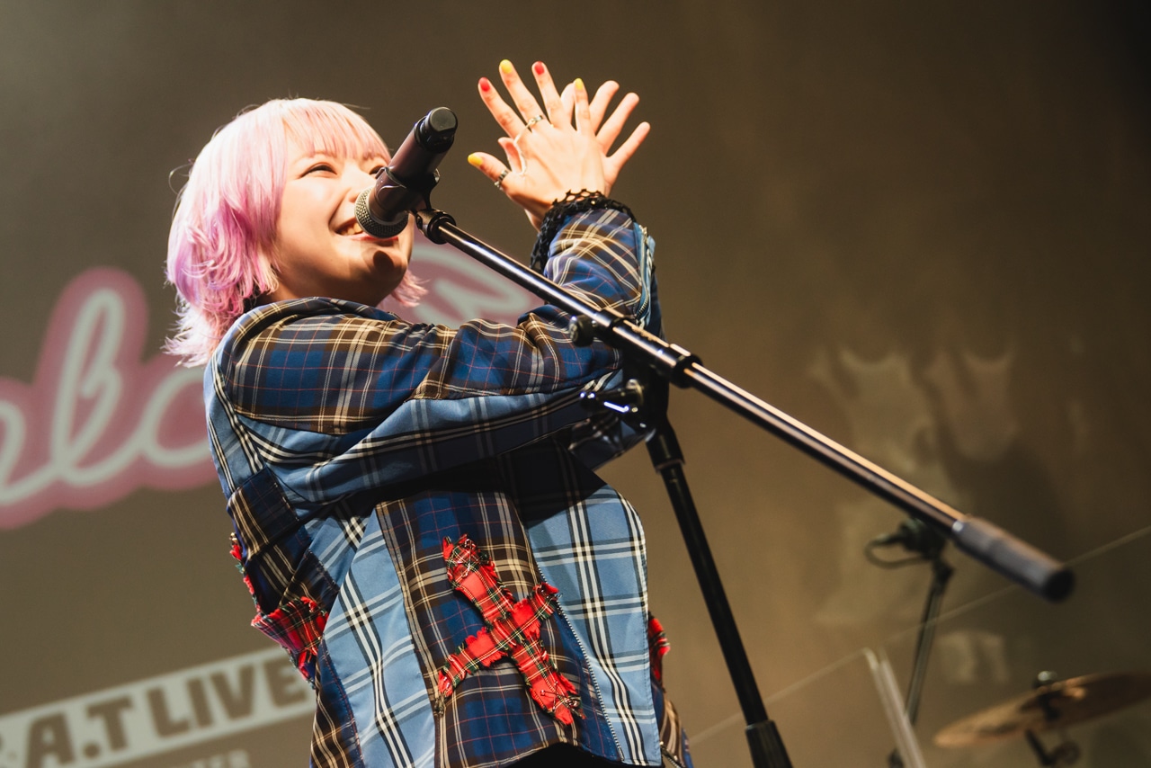 “好き”が集まるアニメイトならではのライブイベント「animate Theater LIVE 2026 Winter」レポート|DayRe:、小玉ひかりさん、halcaさんがパフォーマンス! 満員の会場を熱く揺らす-4