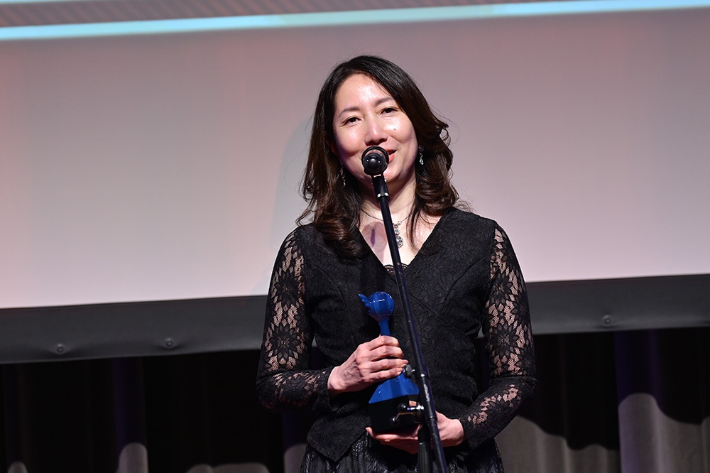 「第20回 声優アワード」富山敬・高橋和枝賞：佐久間レイさんコメント｜「自分の声に責任を持てるような生き方をしていきたいと、今回改めて思いました」-1