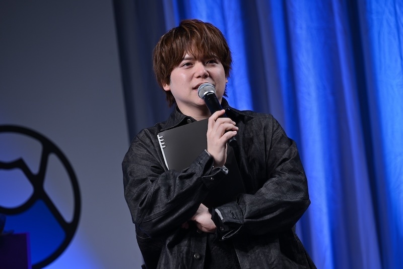 春瀬なつみさん、大塚剛央さん、市ノ瀬加那さん、内田雄馬さんが第2期の名シーンを熱く語る！ 原作・つるまいかだ先生からはアニメ名シーン誕生の秘密も紹介──『メダリスト』スペシャルステージレポート【AJ2026】-4