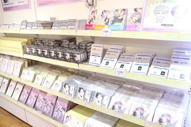 CD「江口拓也/EGU DOUCHU」が発売！　オンリーショップ「蜂巣デビュー10周年記念×甘くて熱くて息もできないPOP UP」が開催中！　ほか［今日のアニメイト池袋本店］-13