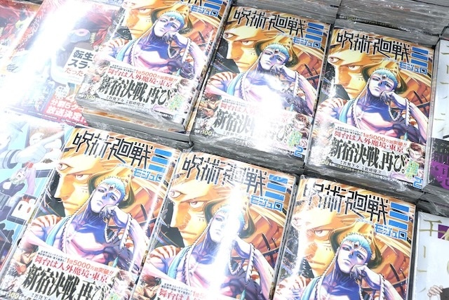 オンリーショップ「「コードギアス 反逆のルルーシュ」POP UP SHOP in アニメイト」が開催中！　コミックス『呪術廻戦≡(2)』が発売！　ほか［今日のアニメイト池袋本店］-14