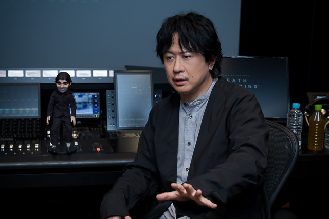 『DEATH STRANDING 2: ON THE BEACH』小島秀夫監督＆ドールマン役・杉田智和さんインタビュー｜「僕が好きなのは杉田さんが演じている杉田さんなんです」小島監督のこだわりが光る“杉田さんらしさ”-4