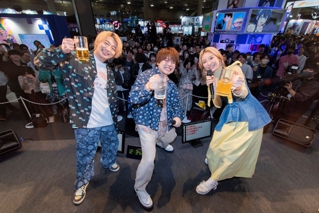 『ぐらんぶる』Season 3スペシャルステージに内田雄馬さん・木村良平さん・安済知佳さん登壇！　宴会ムードのトークショーが幕を開け る【AJ2026】-1