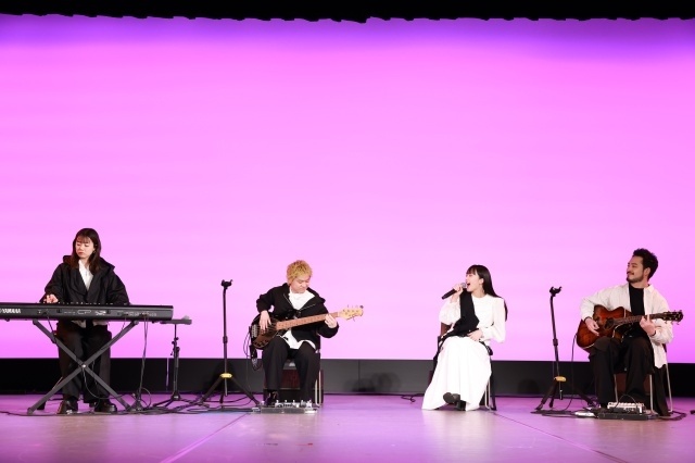 『パリに咲くエトワール』公開直前“春休み”特別試写会の公式レポートが到着！　當真あみさん、嵐莉菜さんが登壇｜緑黄色社会が主題歌「風に乗る」特別バージョンをサプライズ披露-4