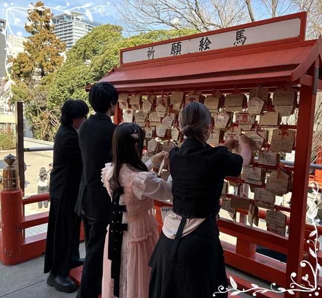 春アニメ『春夏秋冬代行者 春の舞』ヒット祈願＆先行上映会を実施！　貫井柚佳さん・青山吉能さん・坂田将吾さん・日野聡さんらは1・2話の収録を振り返る-2